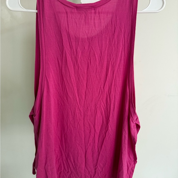 Tank - Picture 6 of 7